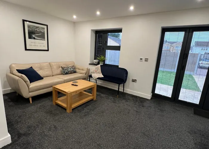 The Homely Retreat Spacious Ground Floor Flat Near Oxford City Centre, Free Parking
